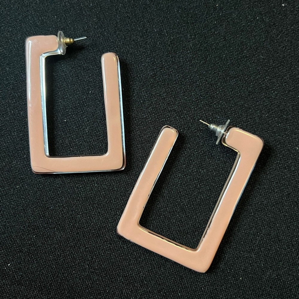 Elegant Pink Geometric Earrings